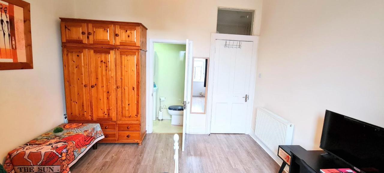 Gasthof Spacious Ensuite In Centre - Five Star Amenities - Excellent Location Edinburgh