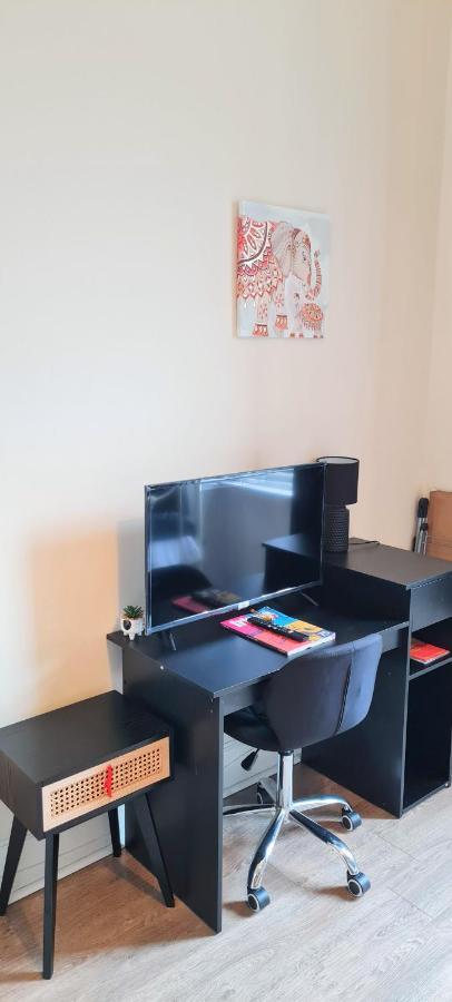 Gasthof Spacious Ensuite In Centre - Five Star Amenities - Excellent Location *